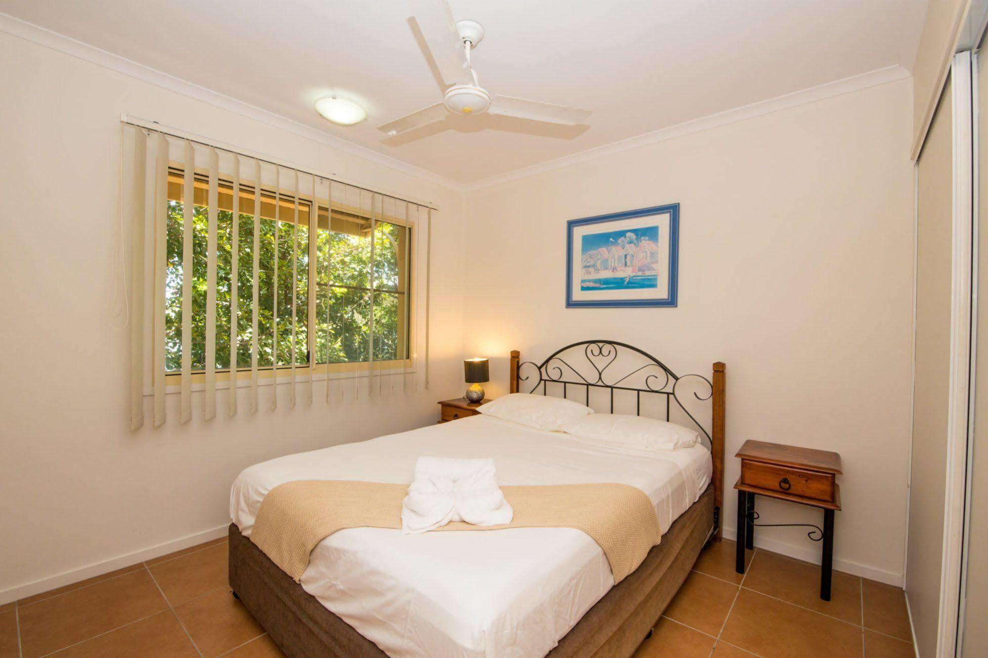 At Beach Court Holiday Villas Airlie Beach Ngoại thất bức ảnh