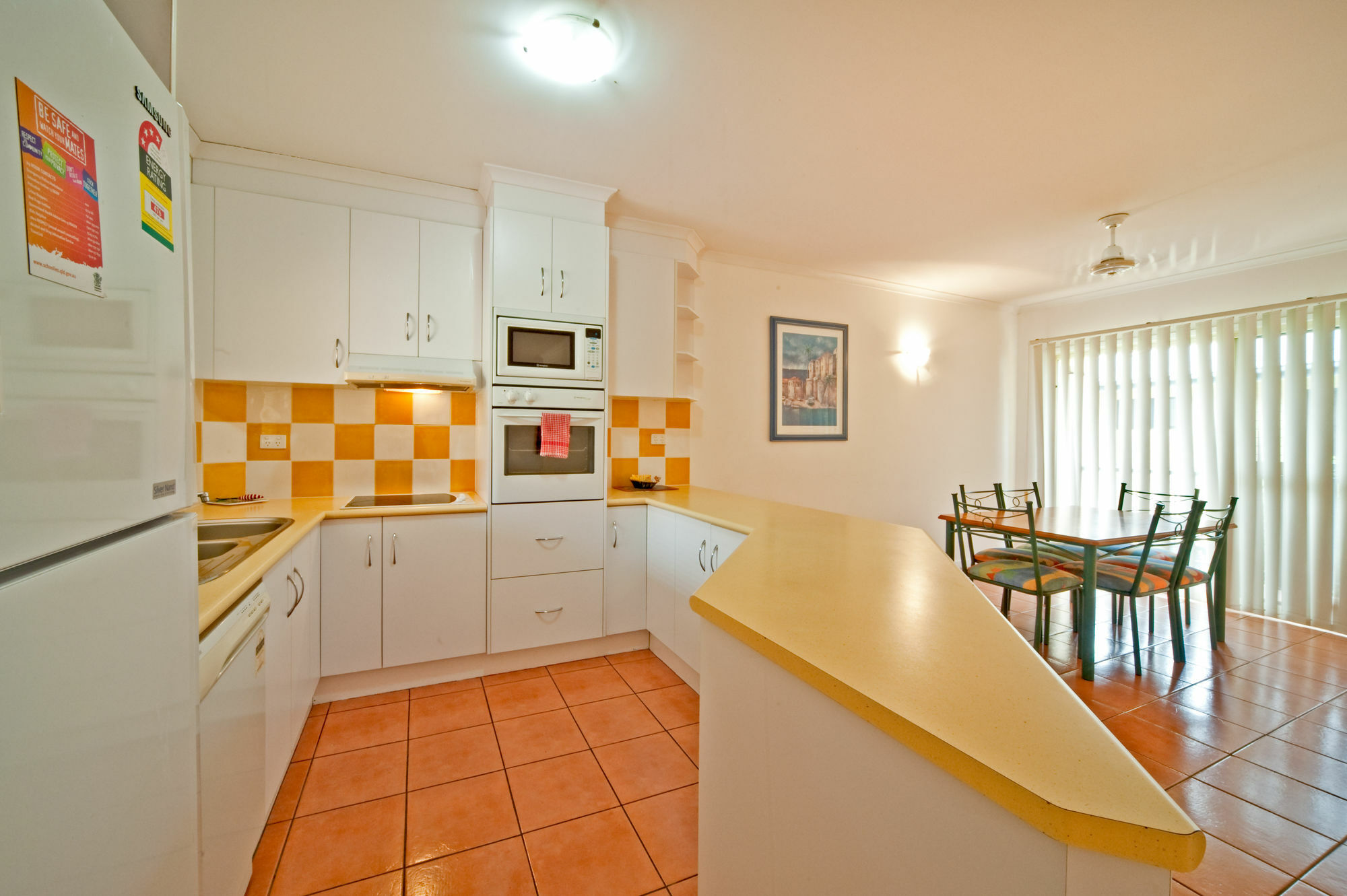 At Beach Court Holiday Villas Airlie Beach Ngoại thất bức ảnh